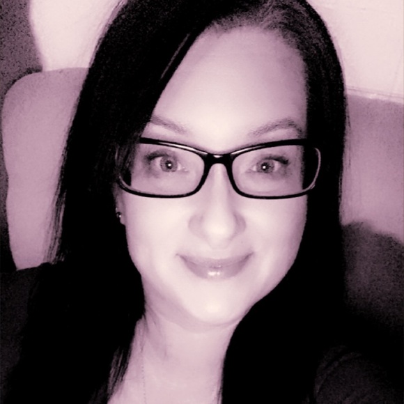 Meet your Posher, Tanya - Picture 2 of 8